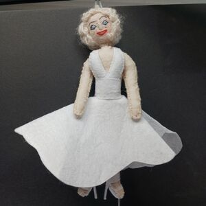 MARILYN MONROE Handmade Felt and Yarn Ornament NWT